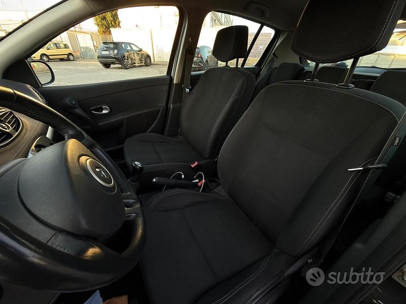 Usata Renault Clio III 2011 Nero Berlina