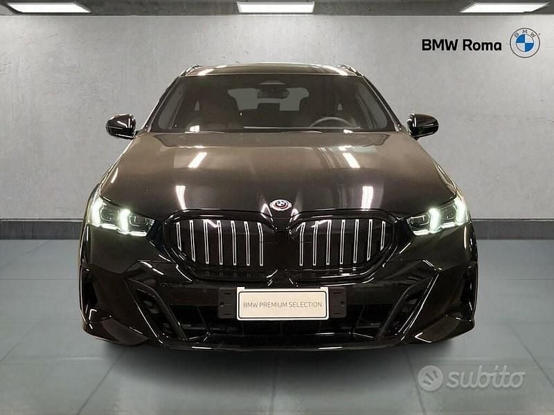 Usata BMW 520 M Sport 197 CV (144 kW) 2025 Black sapphire metallizzato Station wagon