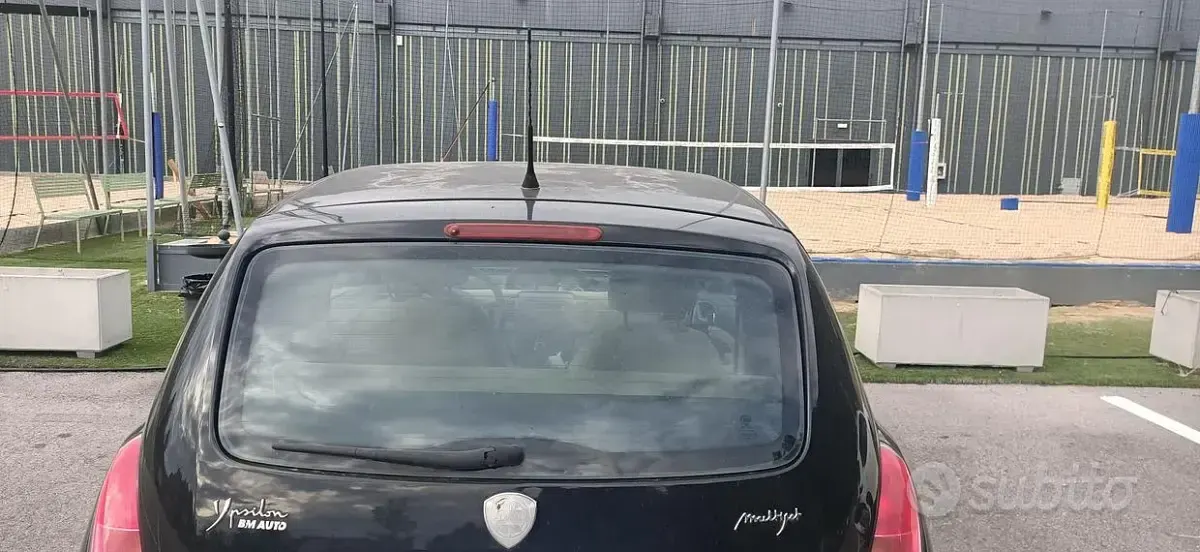 Usata Lancia Ypsilon 60 CV (44 kW) 2006 Utilitaria