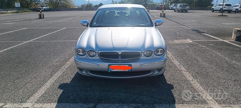 Usata Jaguar X-type Executive 145 CV (106 kW) 2007 Grigio Berlina