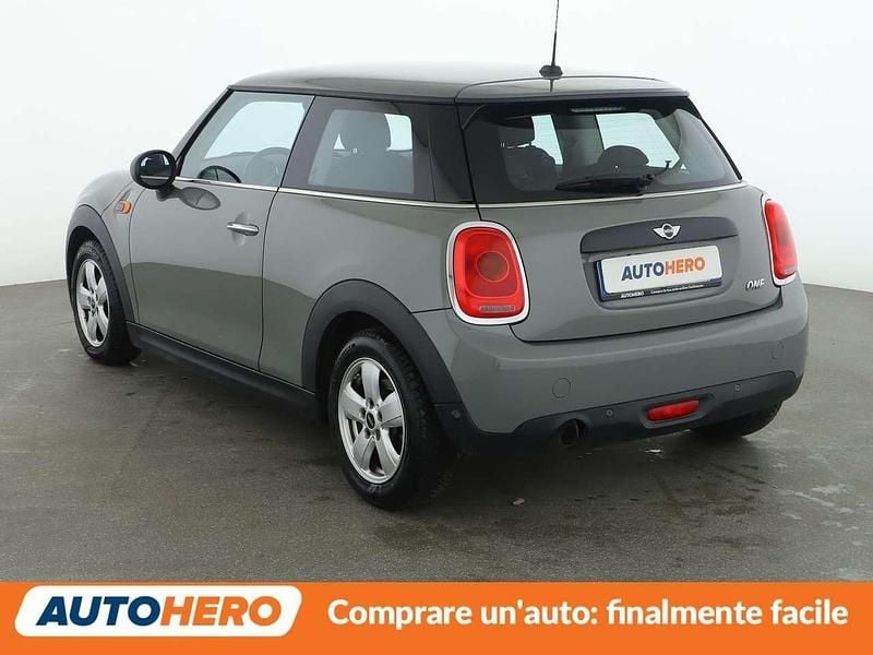 Usata Mini ONE 75 CV (55 kW) 2018 Grigio Utilitaria