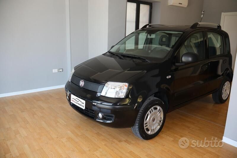 Usata Fiat Panda Dynamic 77 CV (56 kW) 2012 Nero Utilitaria