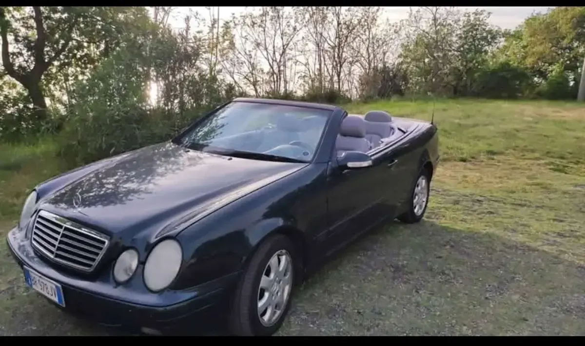 Usata Mercedes CLK200 Avantgarde 136 CV (100 kW) 2000 Cabrio