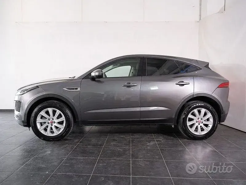 Usata Jaguar E-Pace 150 CV (110 kW) 2018 Grigio SUV