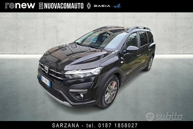 Usata Dacia Jogger Comfort 101 CV (74 kW) 2022 Grigio scuro Monovolume
