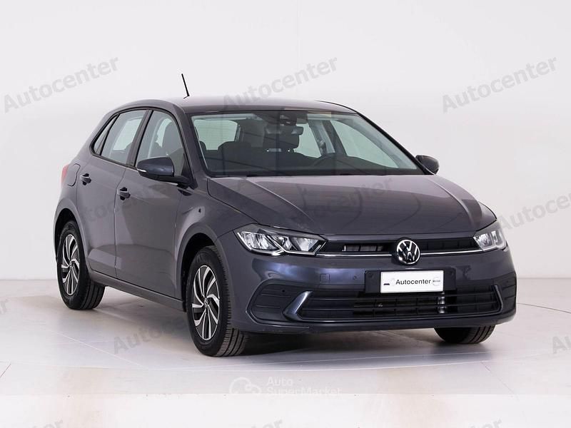Usata VW Polo Life 95 CV (69 kW) 2024 Gray Berlina