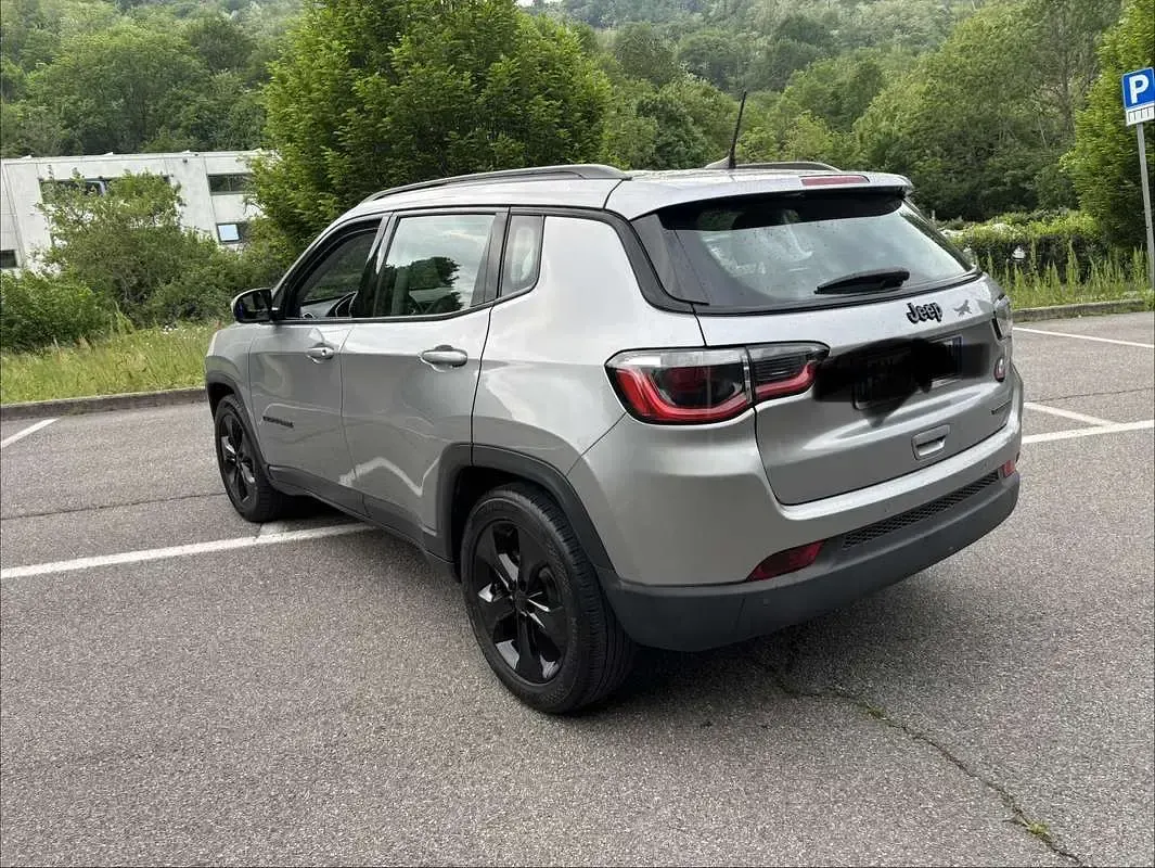 Usata Jeep Compass Night Eagle 120 CV (88 kW) 2019 Grigio SUV
