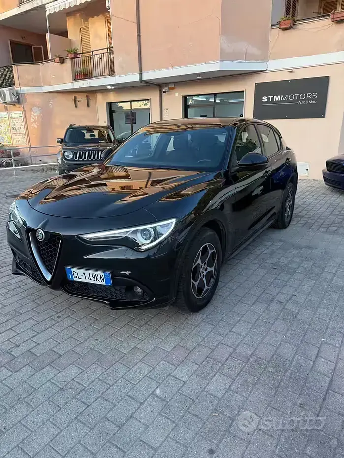 Usata Alfa Romeo Stelvio Business 190 CV (139 kW) 2022 Nero SUV