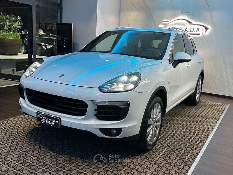 Usata Porsche Cayenne 250 CV (183 kW) 2016 Bianco SUV