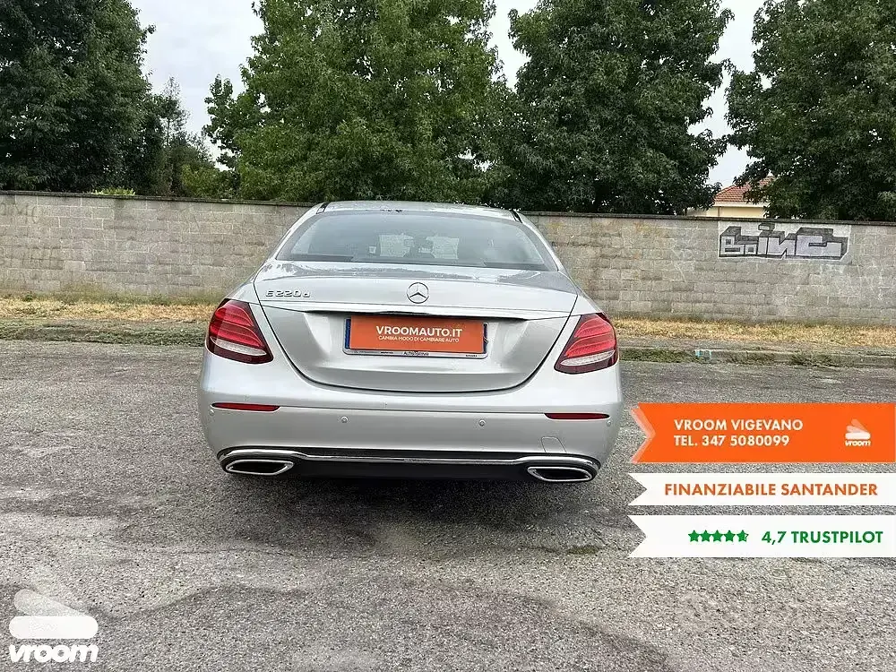 Usata Mercedes E220 Business 194 CV (142 kW) 2017 Grigio Berlina