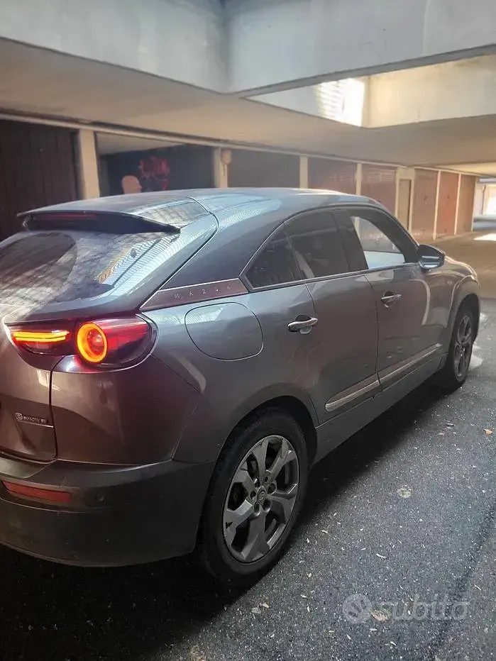 Usata Mazda MX30 80 kW (110 CV) 2023 Grigio SUV
