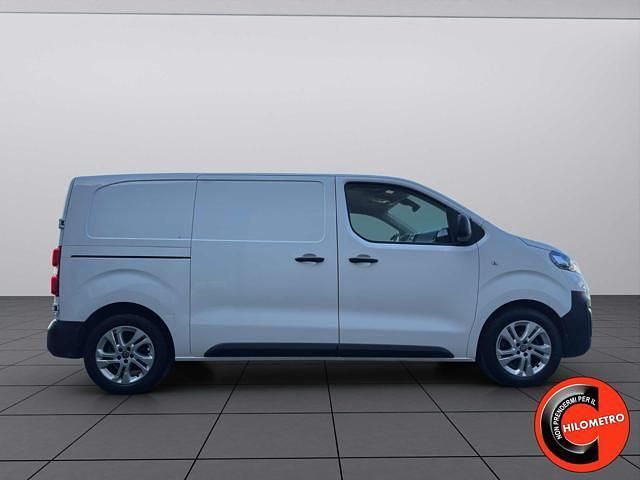Usata Fiat Scudo 57 kW (78 CV) 2022 Bianco pastello Furgone