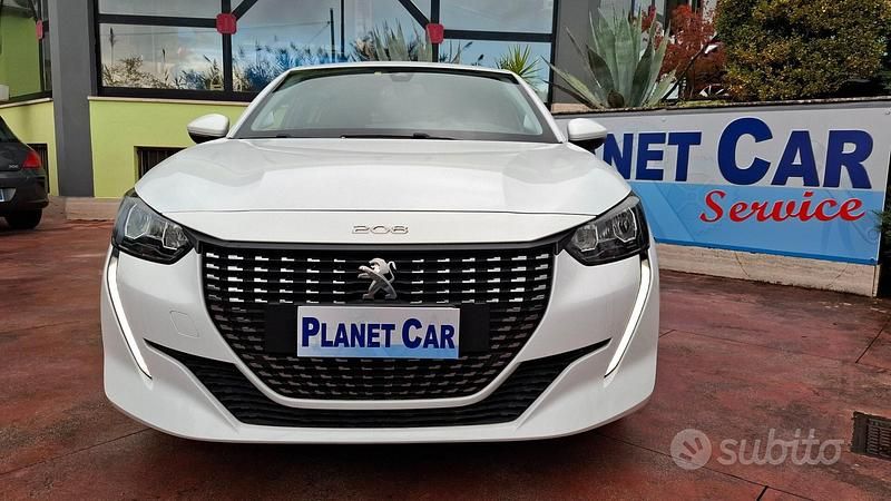 Usata Peugeot 208 Allure 101 CV (74 kW) 2021 Bianco Utilitaria