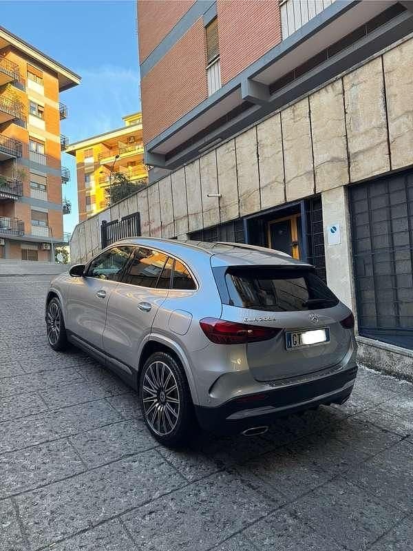 Usata Mercedes GLA200 Premium 150 CV (110 kW) 2024 SUV