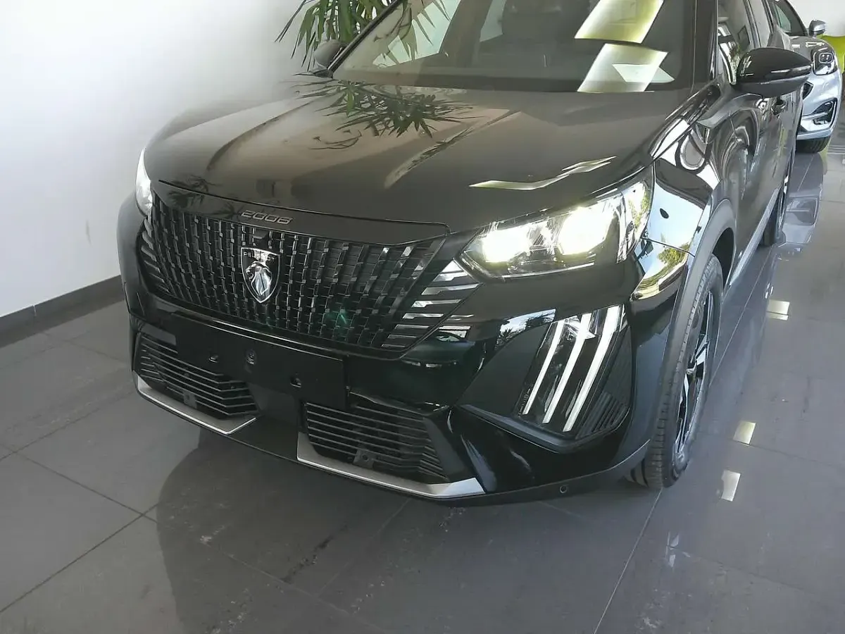 Nuova Peugeot 2008 Allure 110 CV (80 kW) 2026 Nero SUV