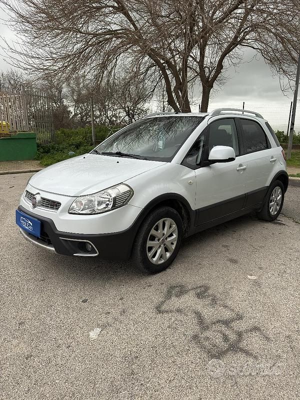 Usata Fiat Sedici 135 CV (99 kW) 2010 Bianco SUV