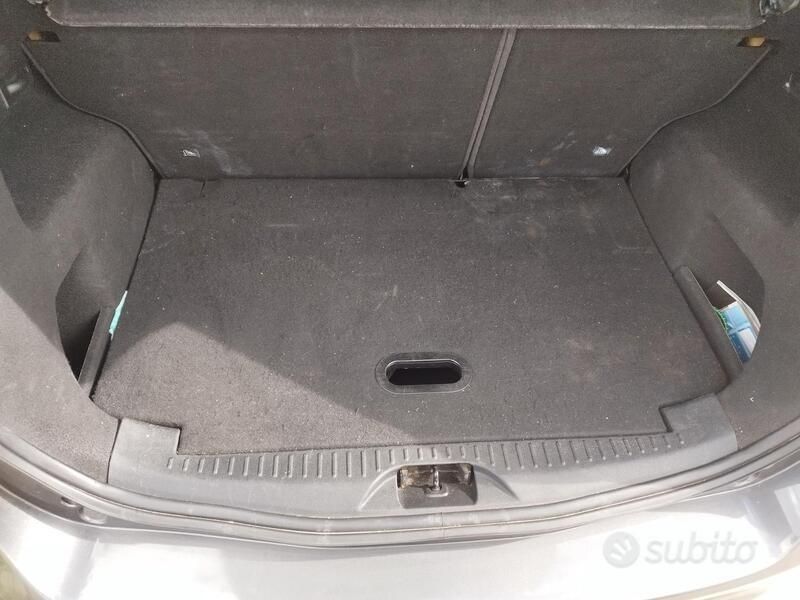 Usata Ford B-MAX 75 CV (55 kW) 2017 Grigio Monovolume