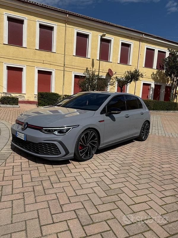 Usata VW Golf VIII GTI 245 CV (180 kW) 2021 Utilitaria