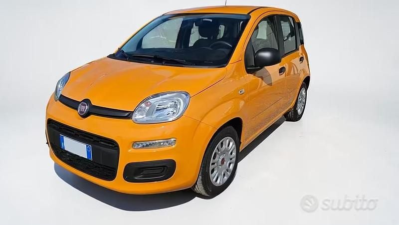 Usata Fiat Panda S 70 CV (51 kW) 2022 Orange pastello Utilitaria