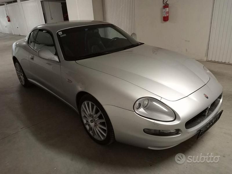 Begagnad Maserati 4200 GT 390 HK (286 kW) 2002 Grå Sportkupé