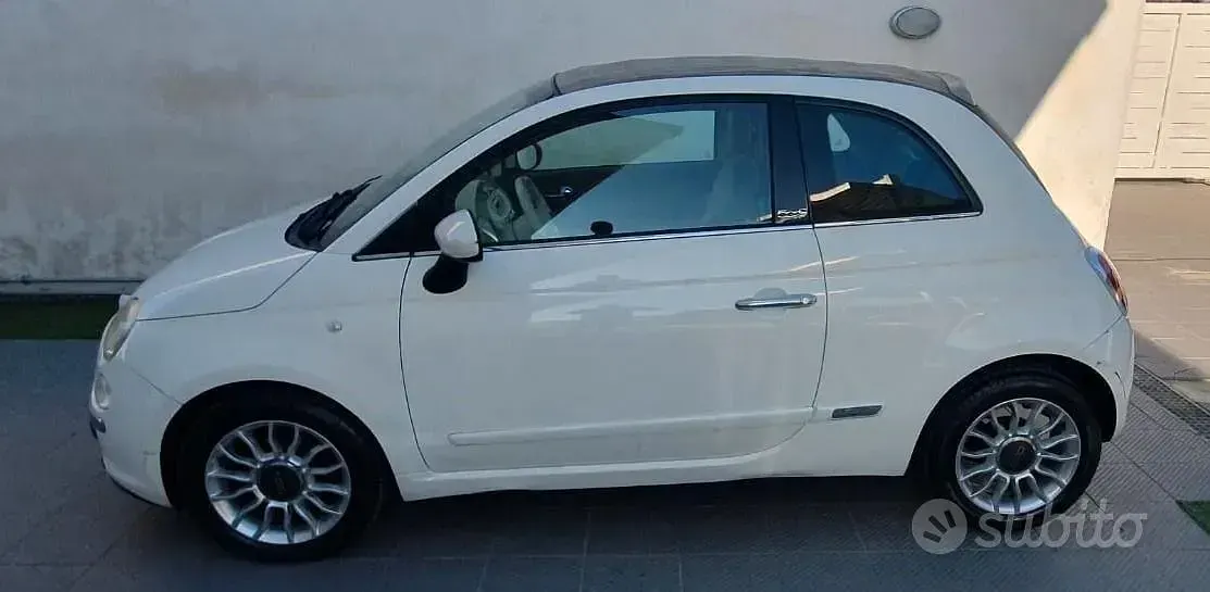 Usado Fiat 500C Lounge 85 CV (62 kW) 2011 Descapotable