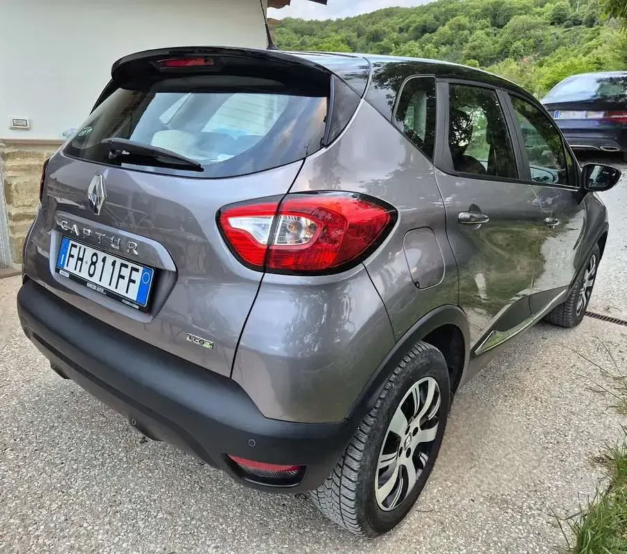 Usata Renault Captur 90 CV (66 kW) 2017 SUV