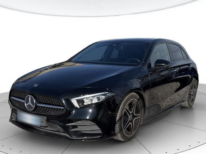 Usata Mercedes A180 Premium 116 CV (85 kW) 2019 Nero