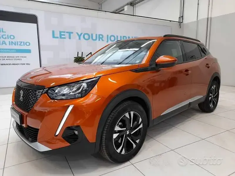 Usata Peugeot 2008 110 CV (80 kW) 2021 Giallo SUV