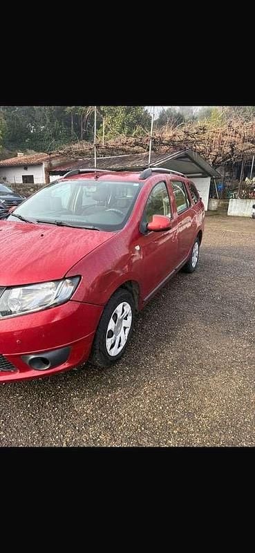 Usata Dacia Logan MCV Lauréate 72 CV (52 kW) 2015 Rosso Station wagon
