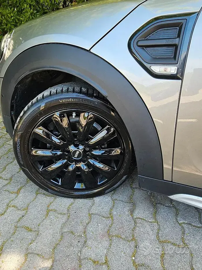 Usata Mini One Countryman 116 CV (85 kW) 2018 Grigio SUV