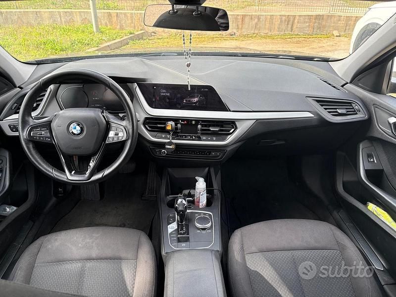 Usata BMW 116 Advantage 116 CV (85 kW) 2019 Nero Utilitaria