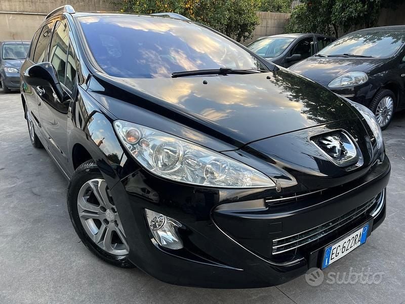 Usata Peugeot 308 Sportium 112 CV (82 kW) 2011 Nero Station wagon