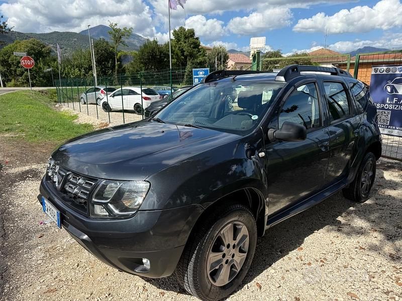 Usata Dacia Duster 105 CV (77 kW) 2014 Grigio SUV