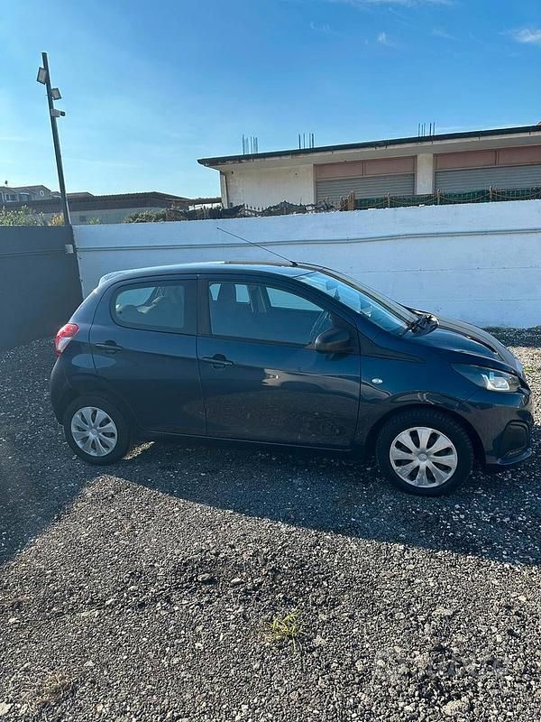 Usata Peugeot 108 Active 69 CV (50 kW) 2016 Blu/azzurro Utilitaria