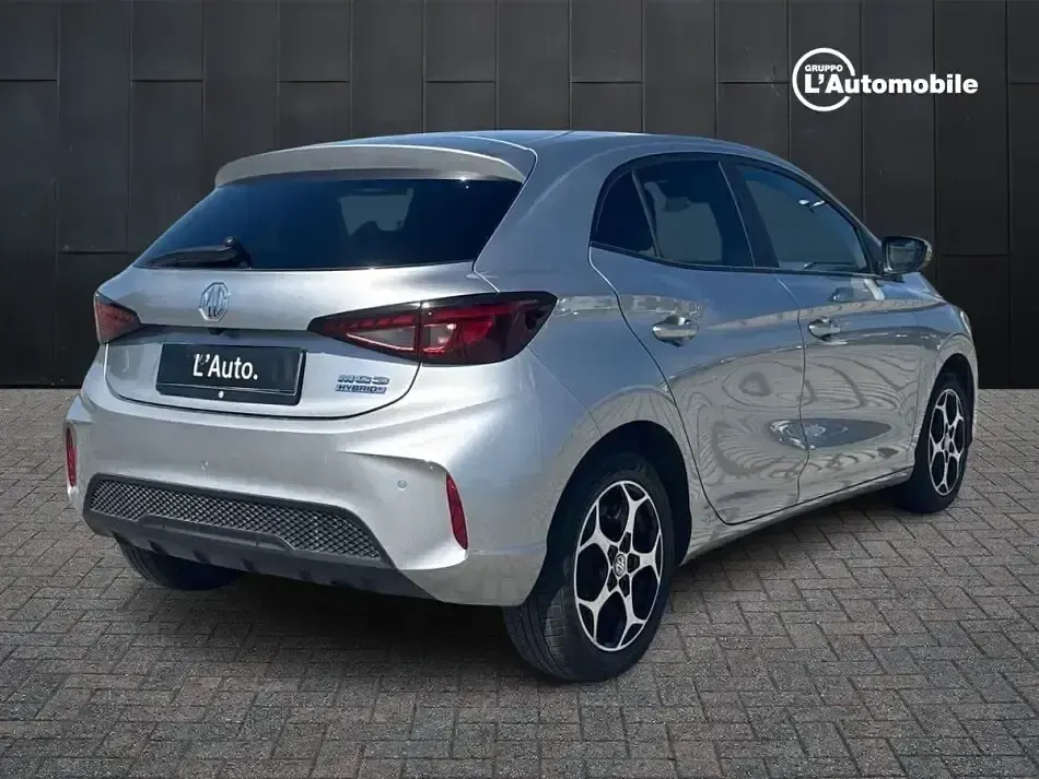 Usata MG MG3 Luxury 102 CV (75 kW) 2025 Utilitaria