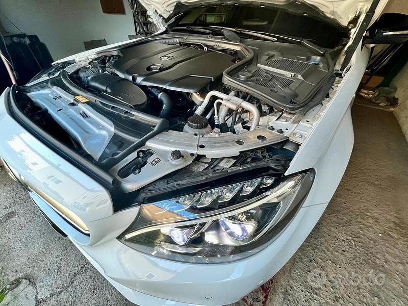 Usata Mercedes C220 240 CV (176 kW) 2014 Bianco Berlina