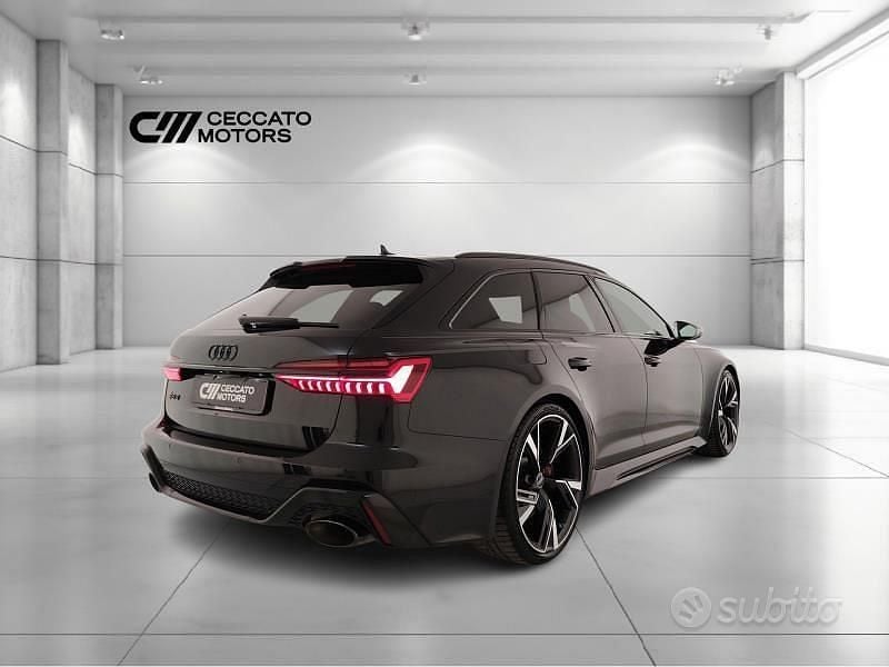 Usata Audi RS6 600 CV (441 kW) 2021 Nero Station wagon