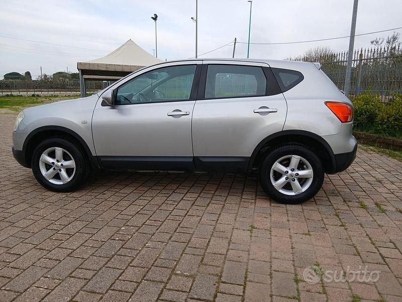 Usata Nissan Qashqai Acenta 106 CV (77 kW) 2007 Grigio SUV