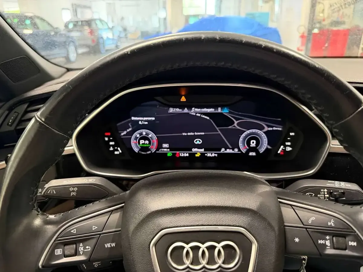 Usata Audi Q3 Sportback S-Line 150 CV (110 kW) 2019 Grigio SUV