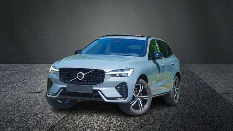 Grigio Usata 2022 Volvo XC60 R-Design SUV | 44.000 € (Molto cara) - Immagine 1/4
