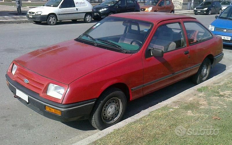 Usata Ford Sierra 1984 Rosso Coupé