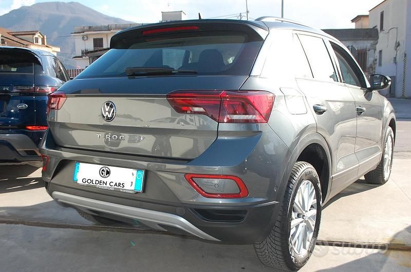 Usata VW T-Roc Style 150 CV (110 kW) 2022 Grigio SUV