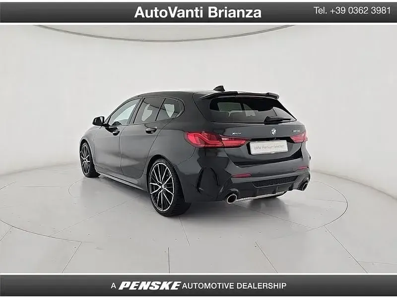 Usata BMW M135 Comfort Edition 306 CV (225 kW) 2021 Nero Utilitaria