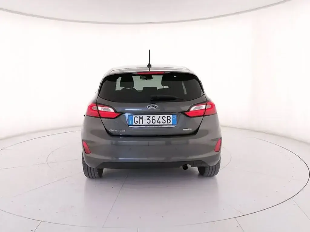 Usata Ford Fiesta Titanium 125 CV (91 kW) 2023 Grigio Utilitaria