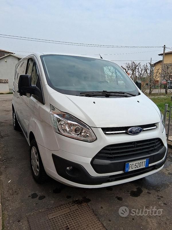 Usata Ford Transit Custom 125 CV (91 kW) 2016 Berlina