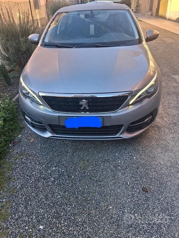 Grigio Usata 2018 Peugeot 308 Station wagon | 7000 € - Immagine 1/4