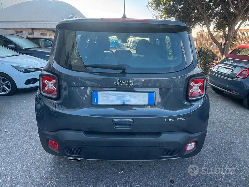 Usata Jeep Renegade Limited 130 CV (95 kW) 2025 Grigio SUV