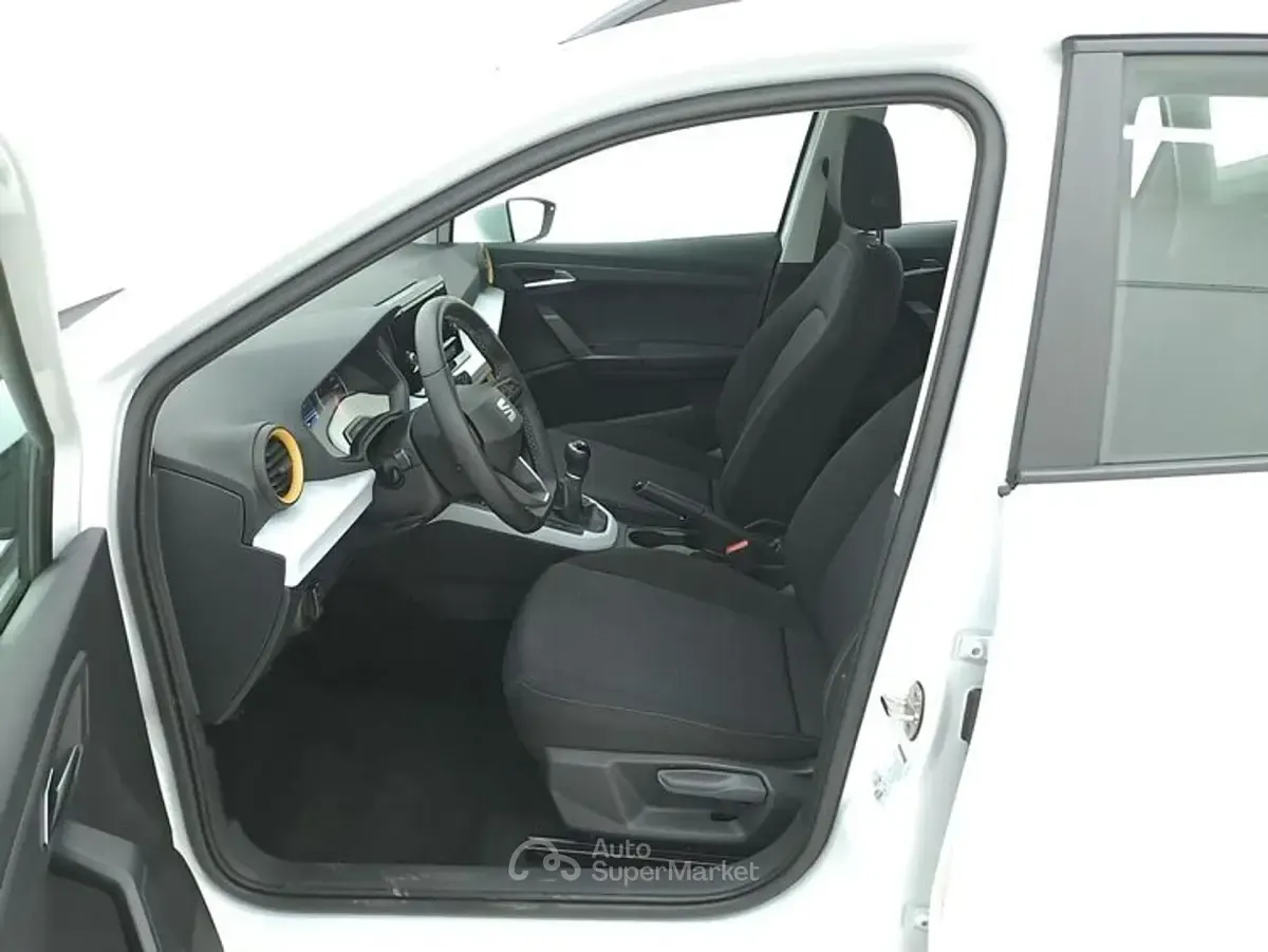 Begagnad Seat Arona 90 HK (66 kW) 2022 Vit SUV