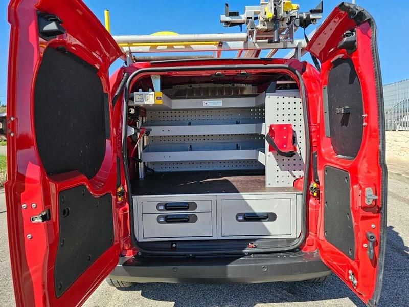 Usata Fiat Fiorino 95 CV (69 kW) 2017 Rosso Monovolume