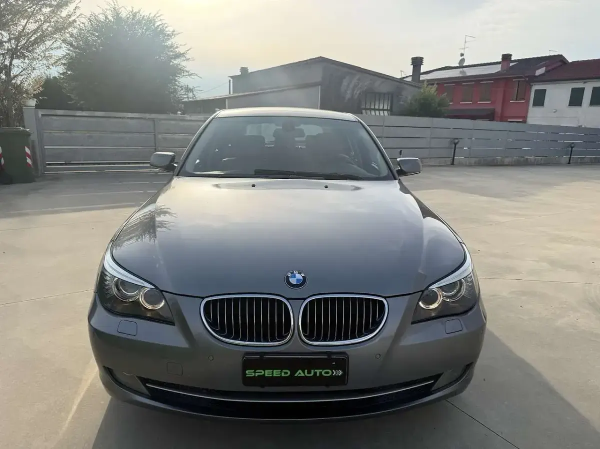 Usata BMW 520 170 CV (125 kW) 2009 Antracite Station wagon